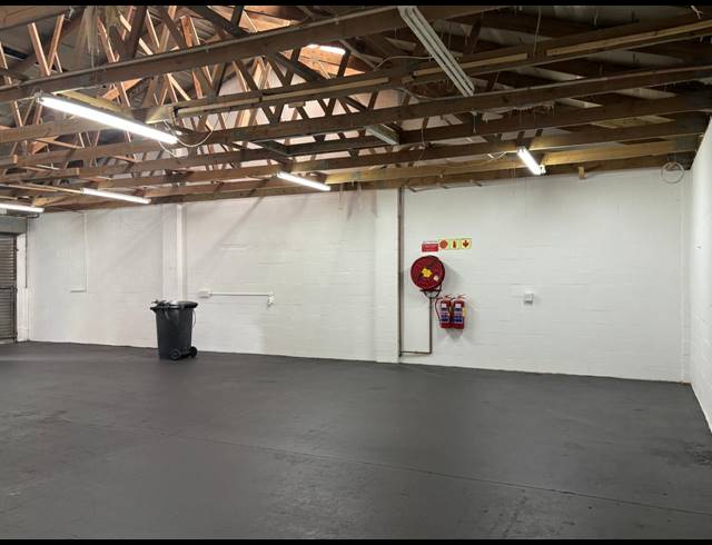 155M² FACTORY TO LET IN MAITLAND